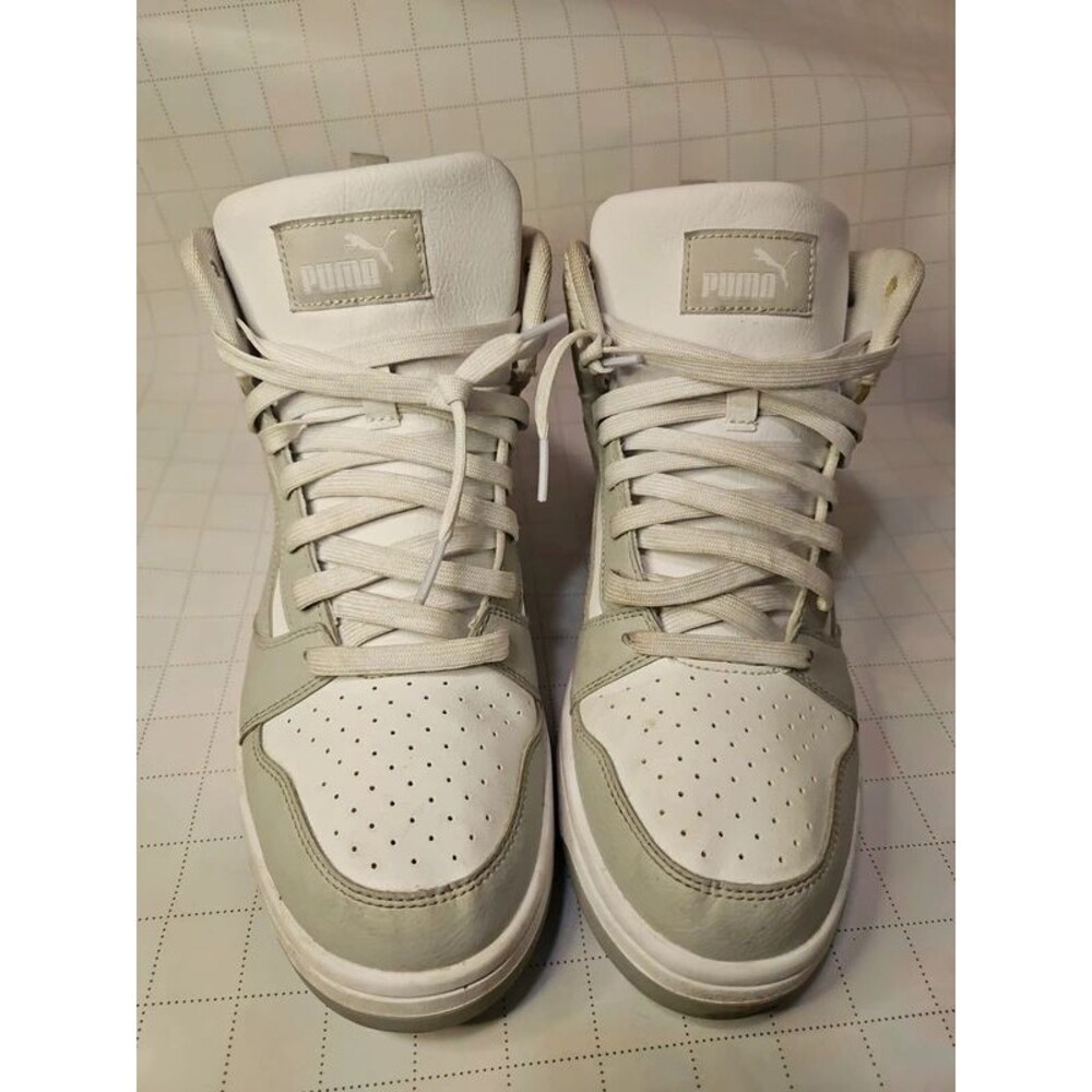 Puma White & Gray Hightops. Men's US 10